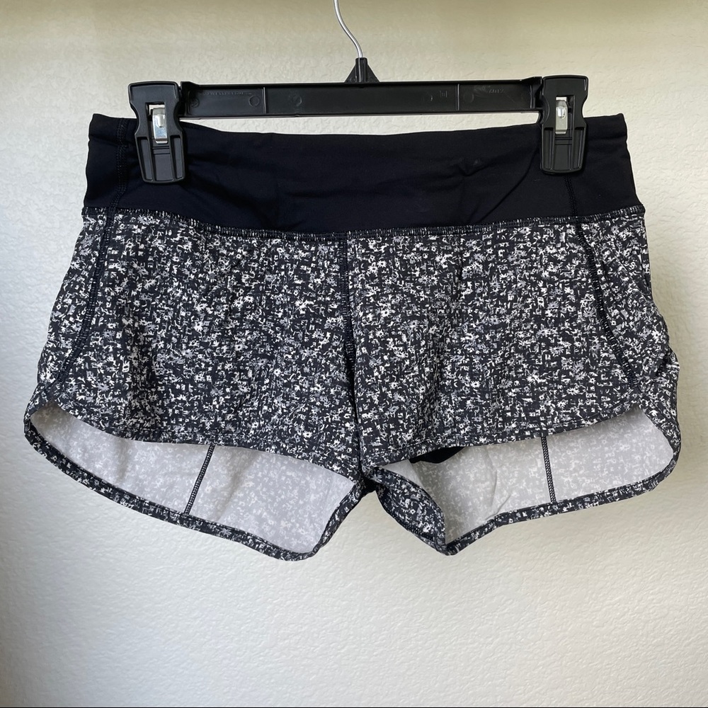 Lululemon Speed Up Low-Rise Short 2.5”